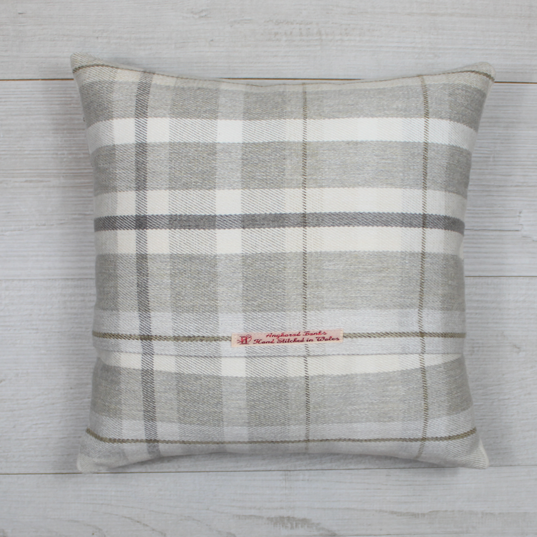 Hiraeth Cushion