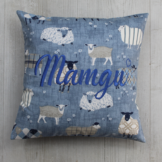 Mamgu 14in Cushion