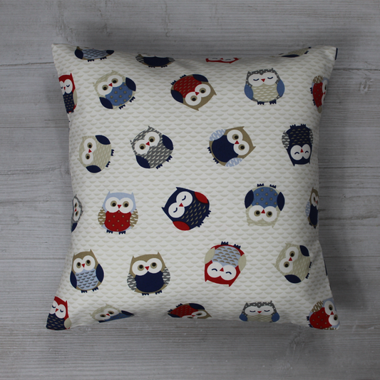 Decorative cushion with owl pattern on a lovely 100% cotton fabric