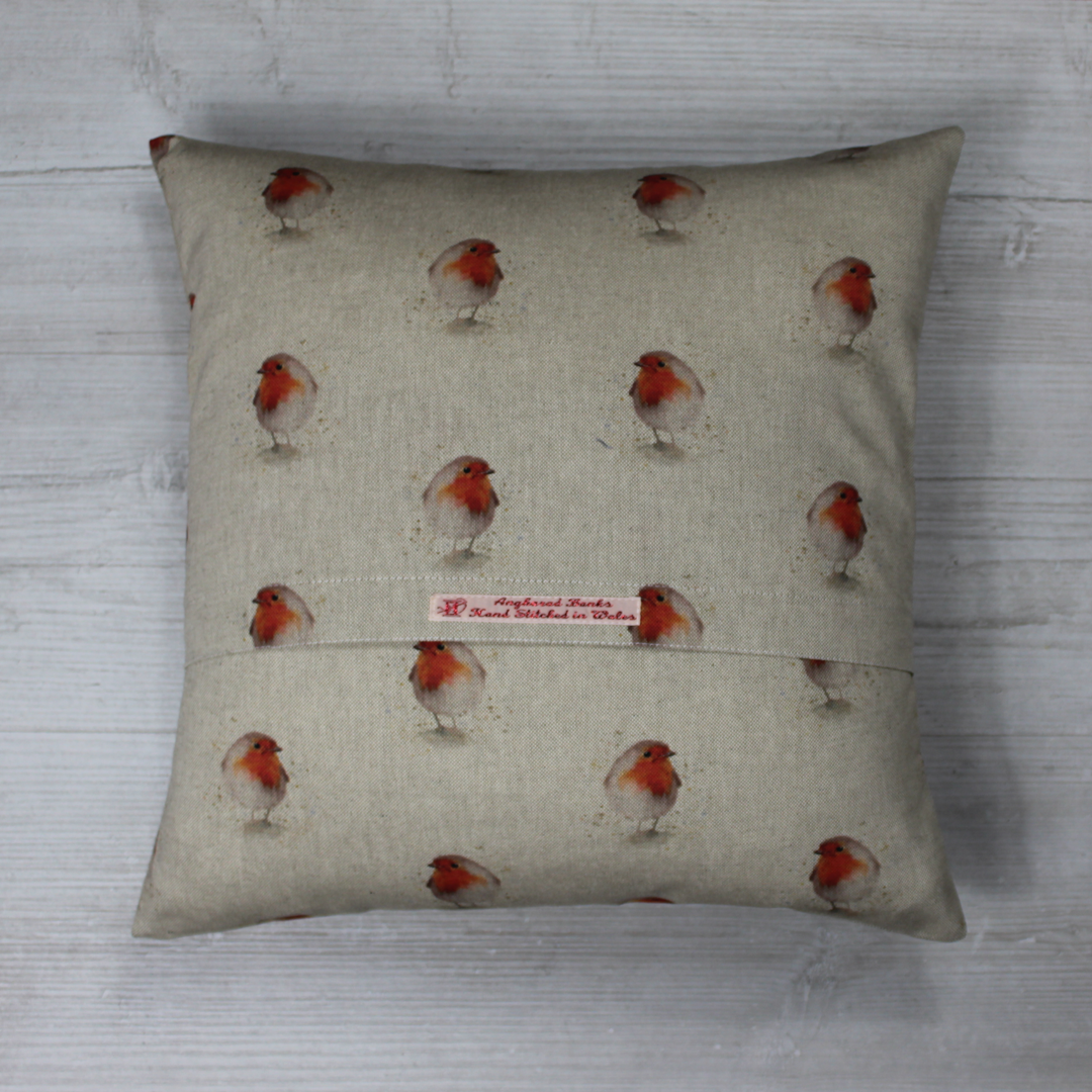 Robin Cushion