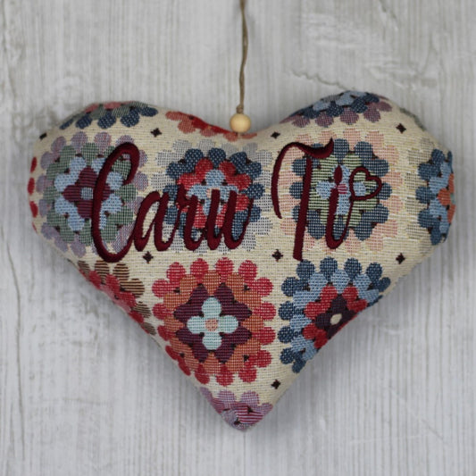 "Caru Ti" "Love you"  Floral Crochet style Heart