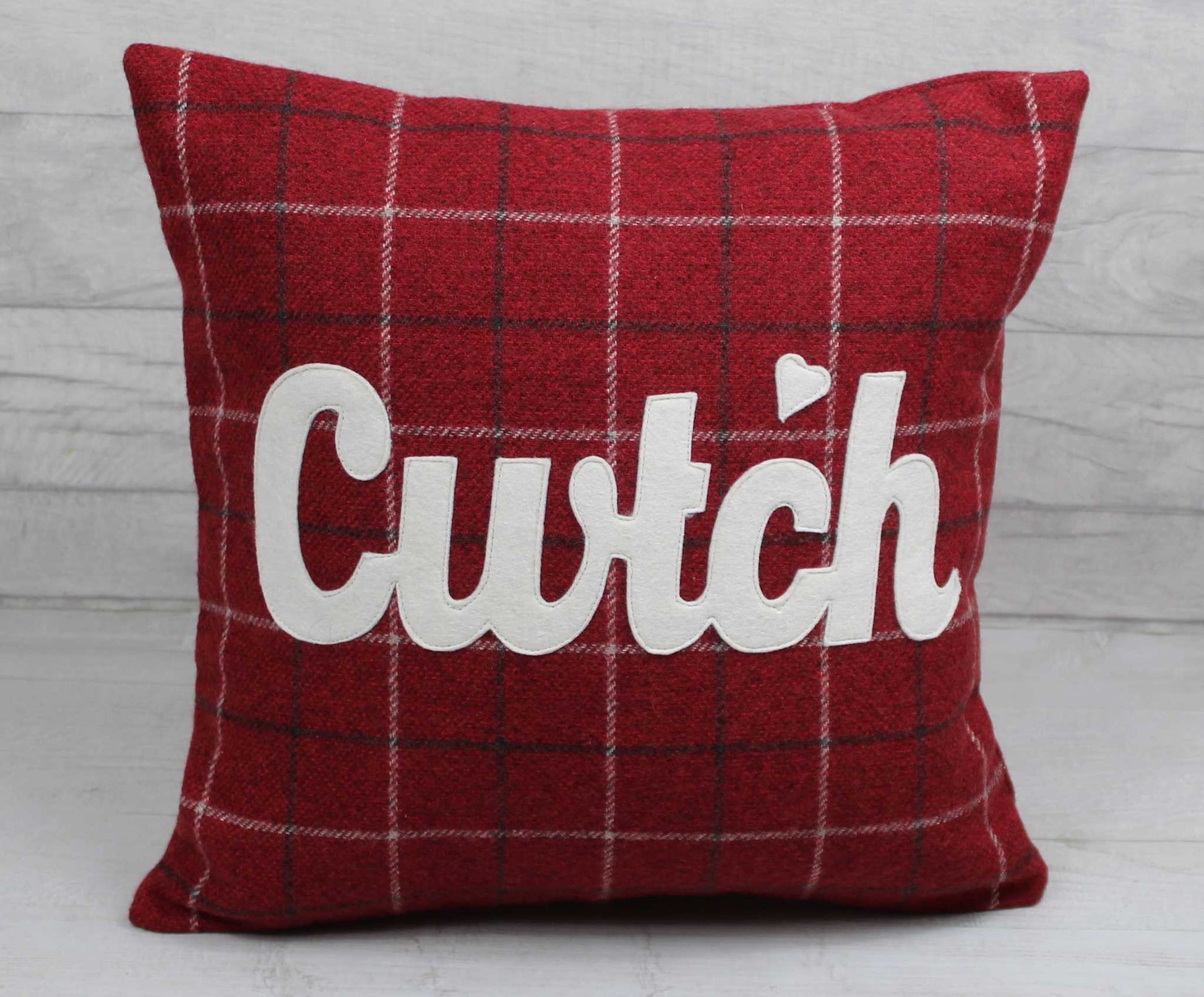 Cwtsh Pillow